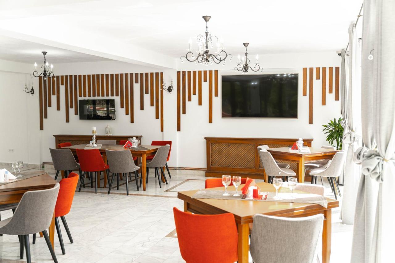 Piscul Negru Hotel - Transfagarasan Cumpana  Luaran gambar